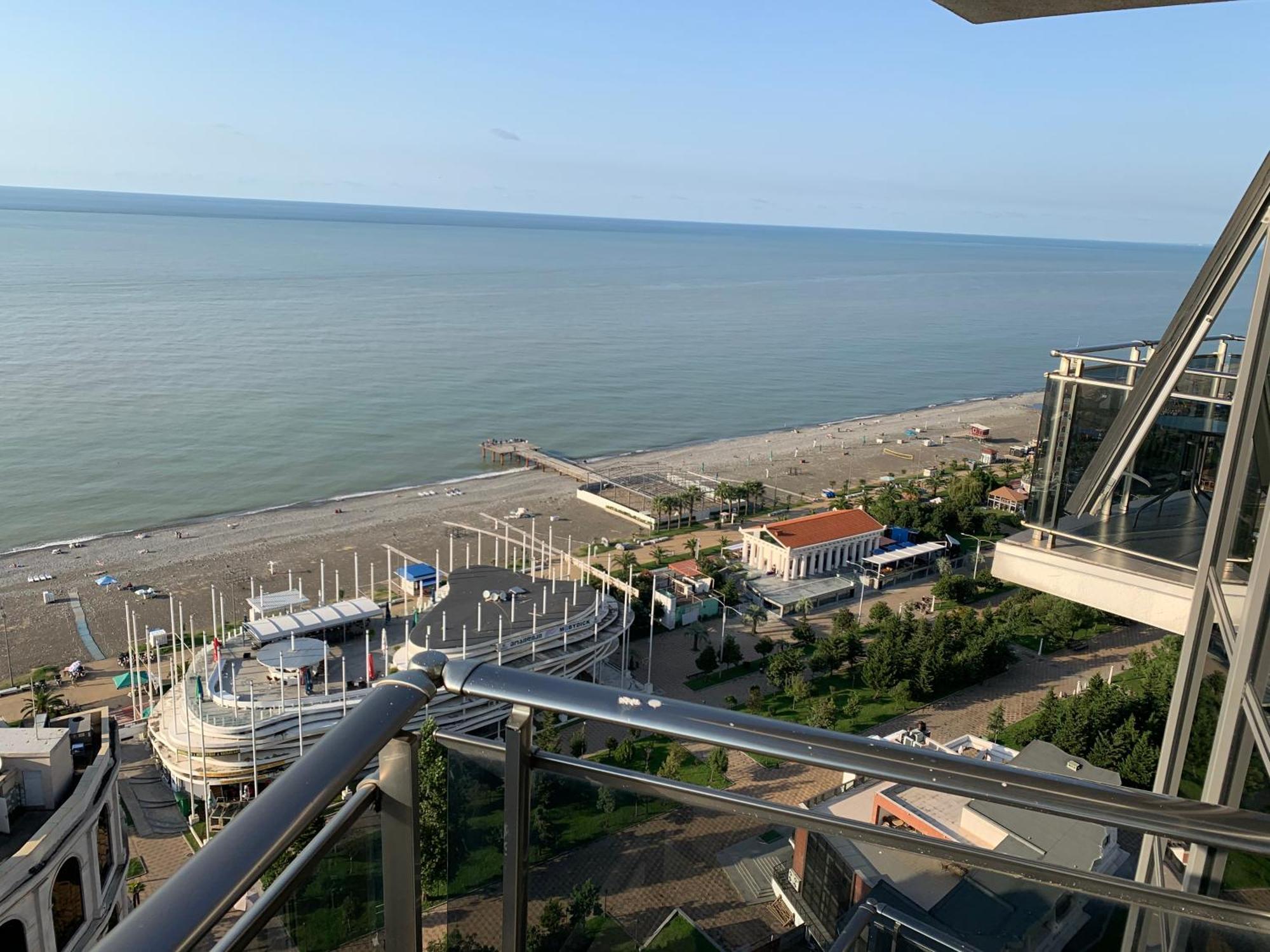 Orbi Sea Towers Batumi Resort Exterior foto